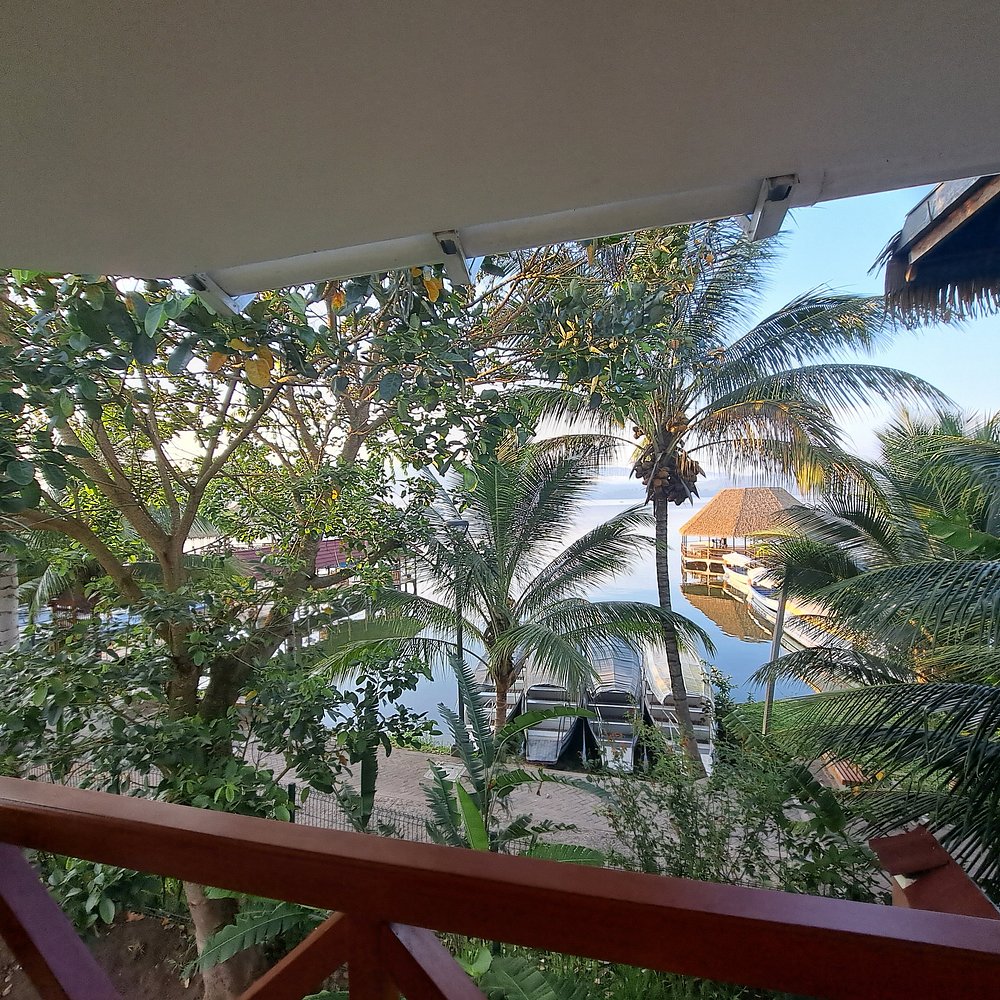 HOTEL LAGUNA AZUL Y SUITES SAUCE