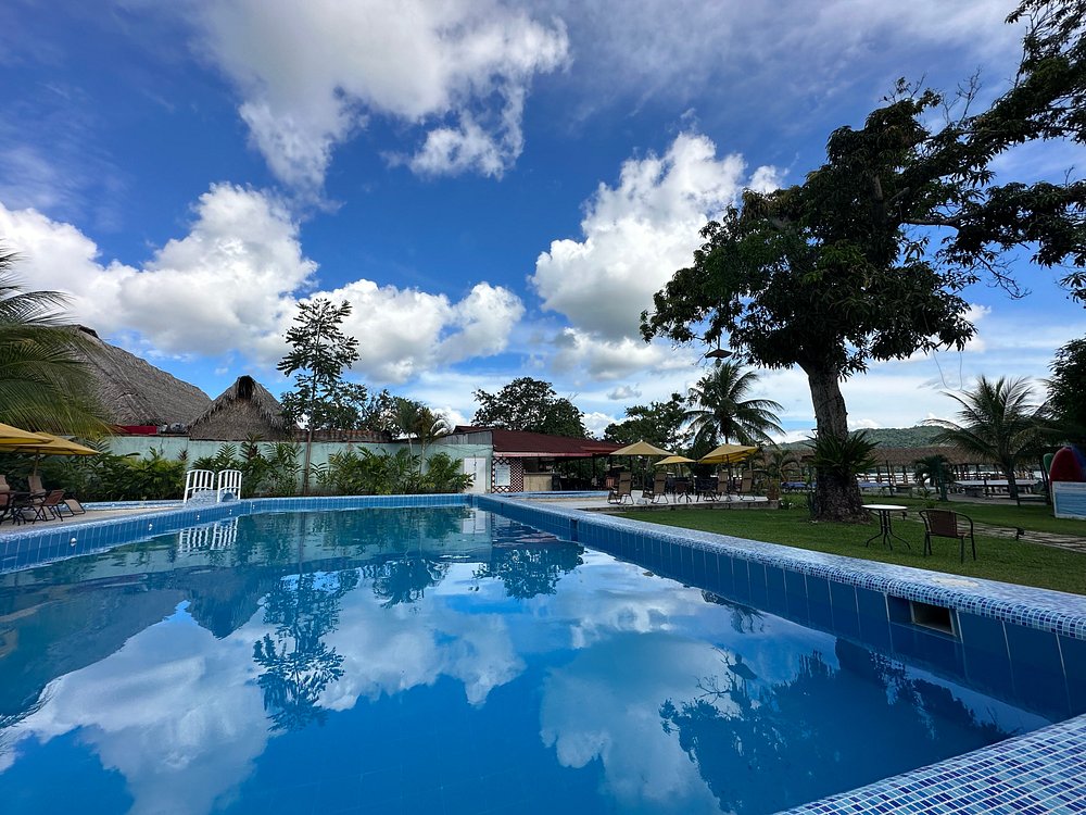 HOTEL LAGUNA AZUL Y SUITES SAUCE
