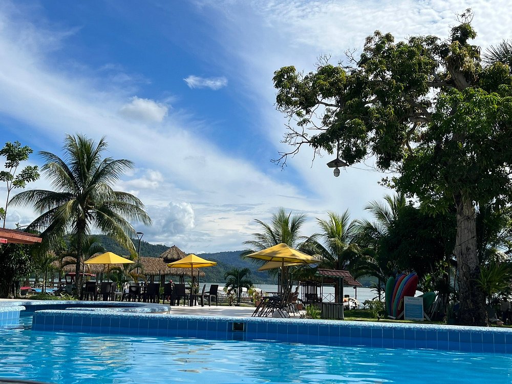 HOTEL LAGUNA AZUL Y SUITES SAUCE
