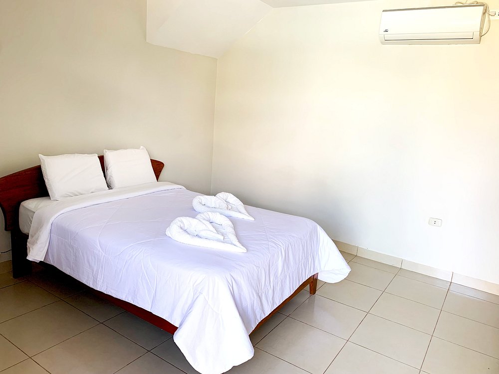 HOTEL LAGUNA AZUL Y SUITES SAUCE