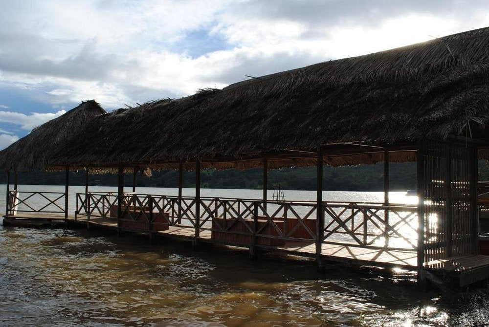 HOTEL LAGUNA AZUL Y SUITES SAUCE