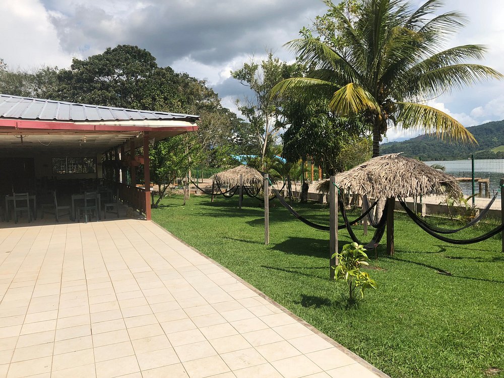 HOTEL LAGUNA AZUL Y SUITES SAUCE