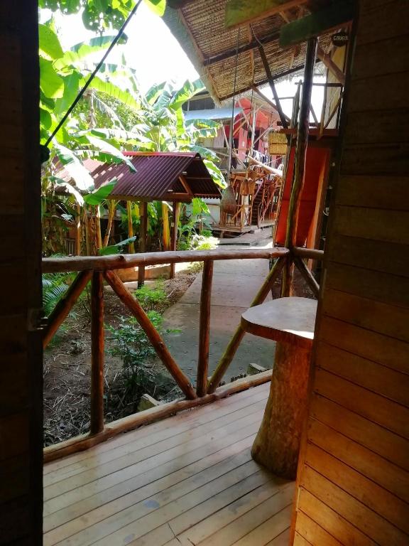 ALBERGUE MADERA LABRADA