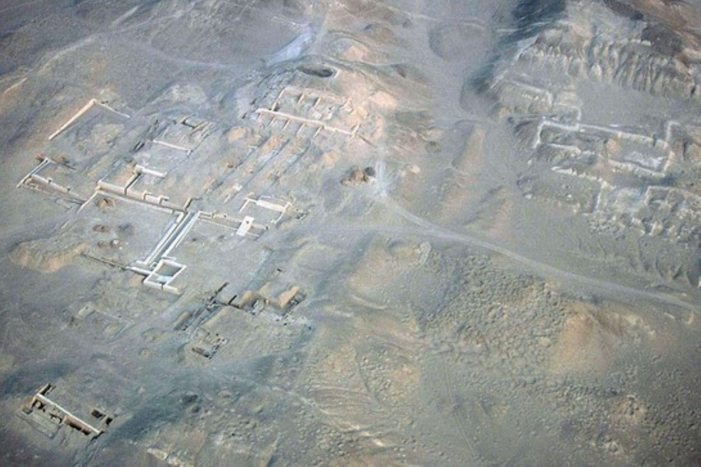 TOUR CENTRO CEREMONIAL CAHUACHI ICA