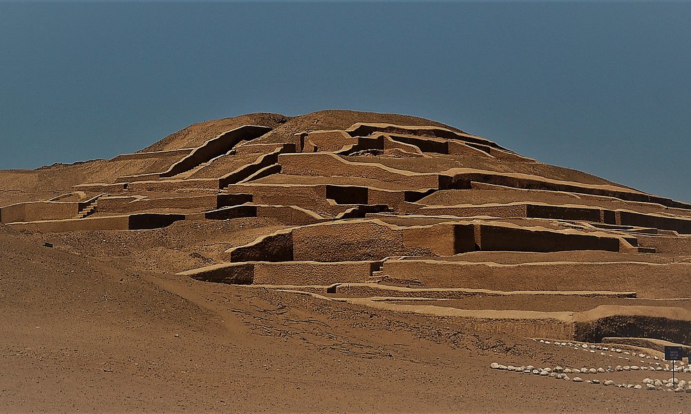 TOUR CENTRO CEREMONIAL CAHUACHI ICA