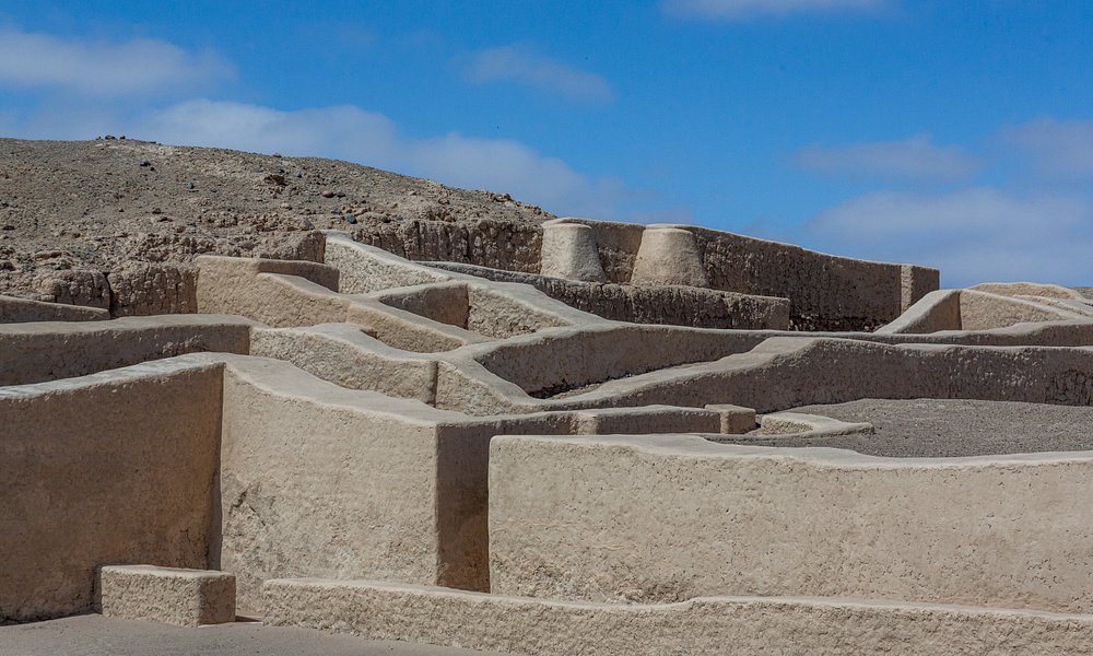 TOUR CENTRO CEREMONIAL CAHUACHI ICA