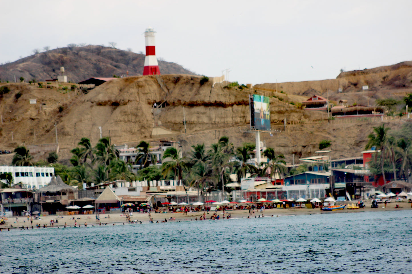 PAQ ESPADA A 5 MINUTOS DEL MAR EN MÁNCORA ~ Desde