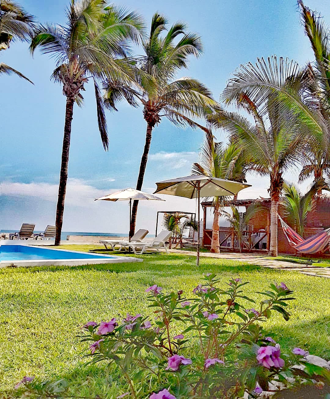 MANCORA BAY BEACH HOTEL WITH POOL AND RESTAURANT