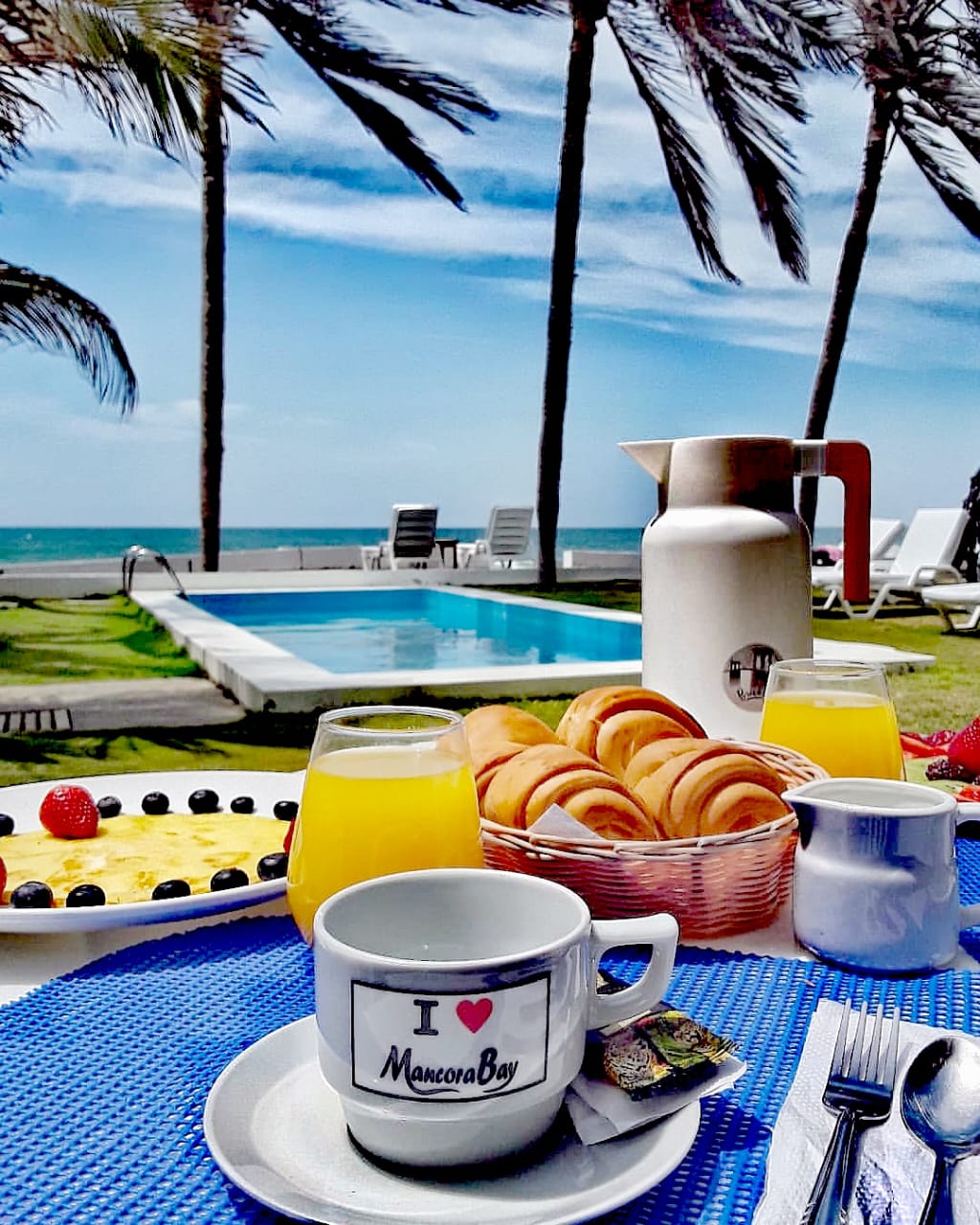 MANCORA BAY BEACH HOTEL WITH POOL AND RESTAURANT