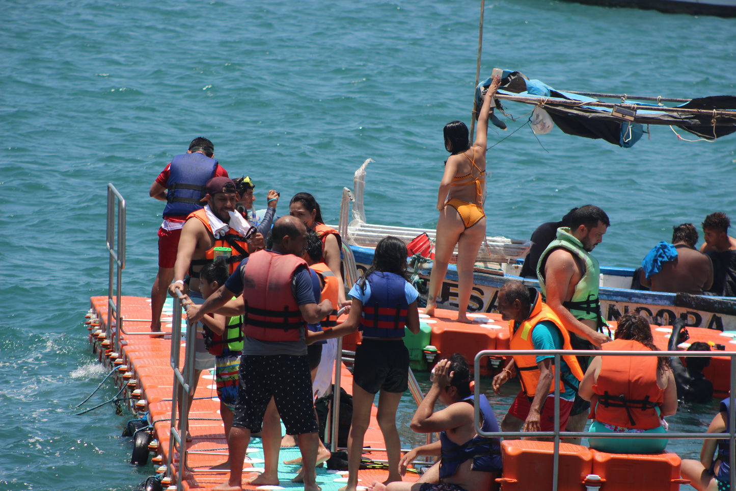 PAQ ESPADA A 5 MINUTOS DEL MAR EN MÁNCORA ~ Desde
