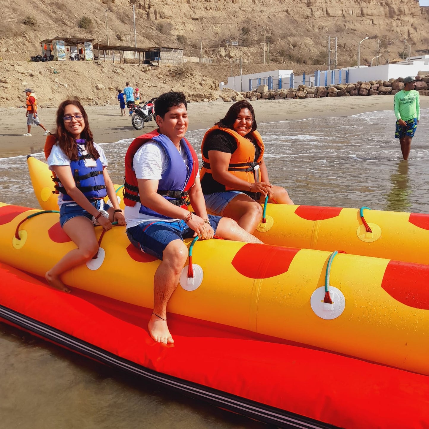 COASTAL RIDE IN BANANA