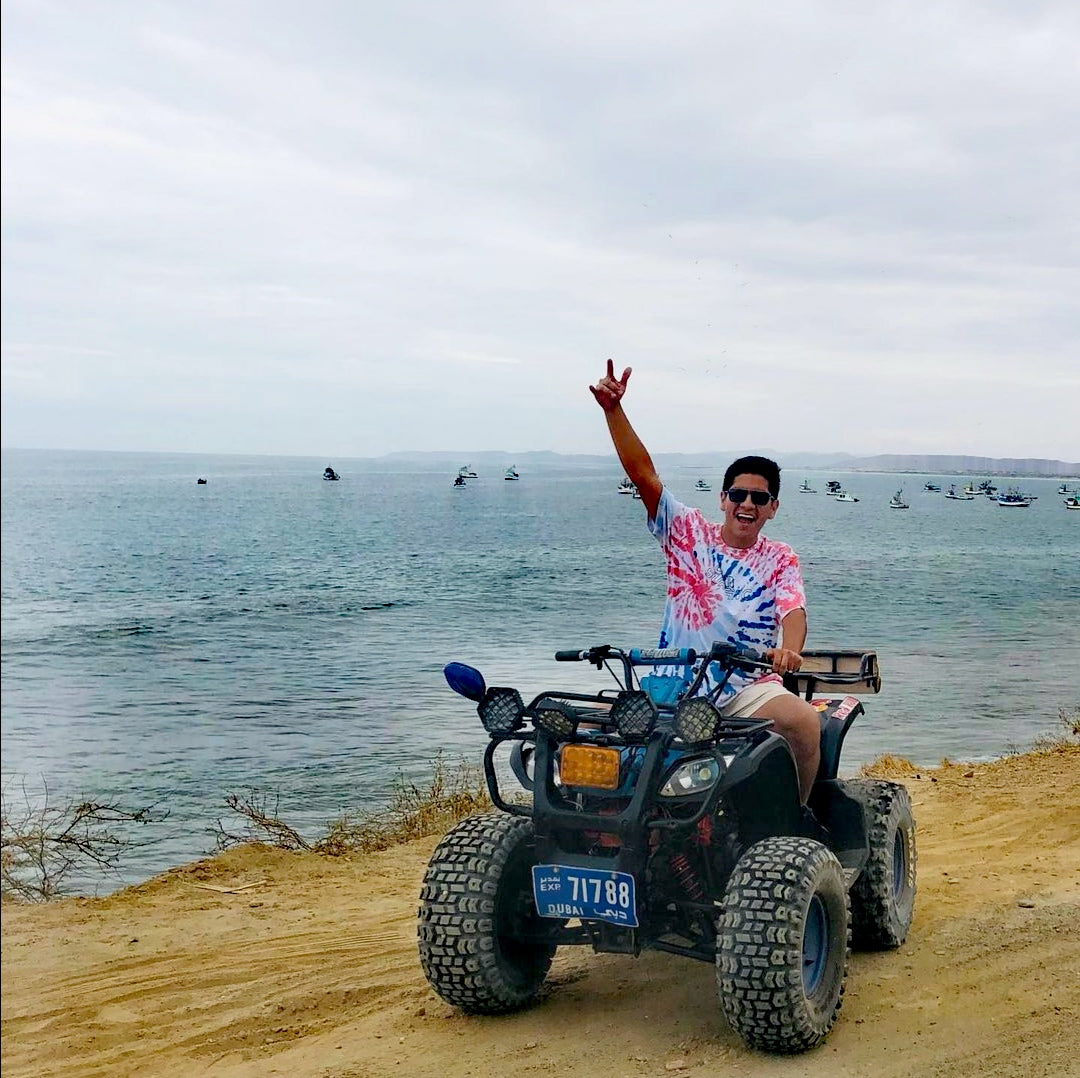 沿海沙灘車騎行