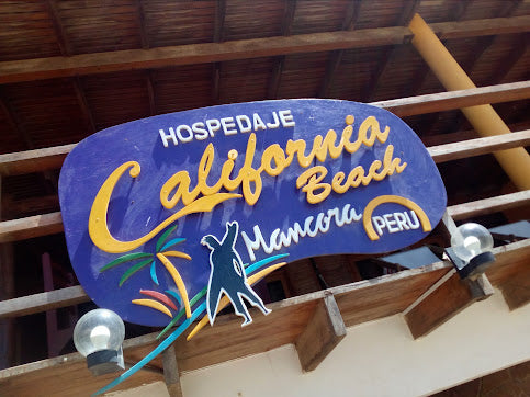 HOSPEDAJE CALIFORNIA BEACH CON PISCINA Y RESTAURANTE VISTA AL MAR EN MÁNCORA