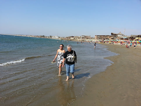 HOSPEDAJE CALIFORNIA BEACH CON PISCINA Y RESTAURANTE VISTA AL MAR EN MÁNCORA