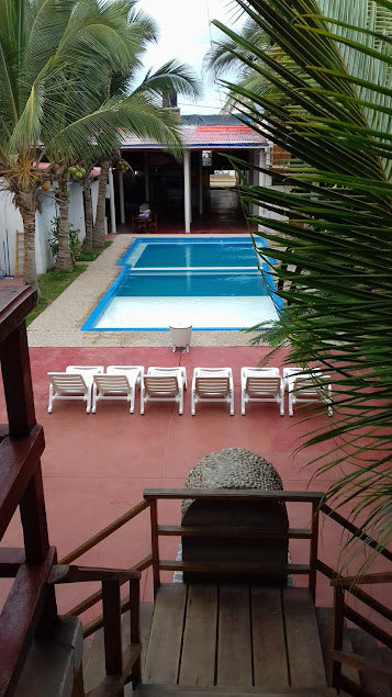 HOSPEDAJE CALIFORNIA BEACH CON PISCINA Y RESTAURANTE VISTA AL MAR EN MÁNCORA