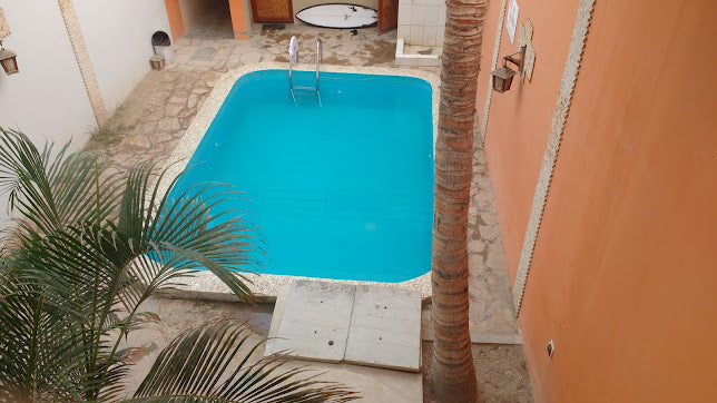 HOSPEDAJE CALIFORNIA BEACH CON PISCINA Y RESTAURANTE VISTA AL MAR EN MÁNCORA