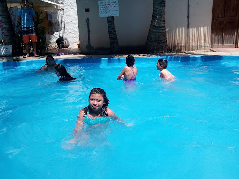 HOSPEDAJE CALIFORNIA BEACH CON PISCINA Y RESTAURANTE VISTA AL MAR EN MÁNCORA