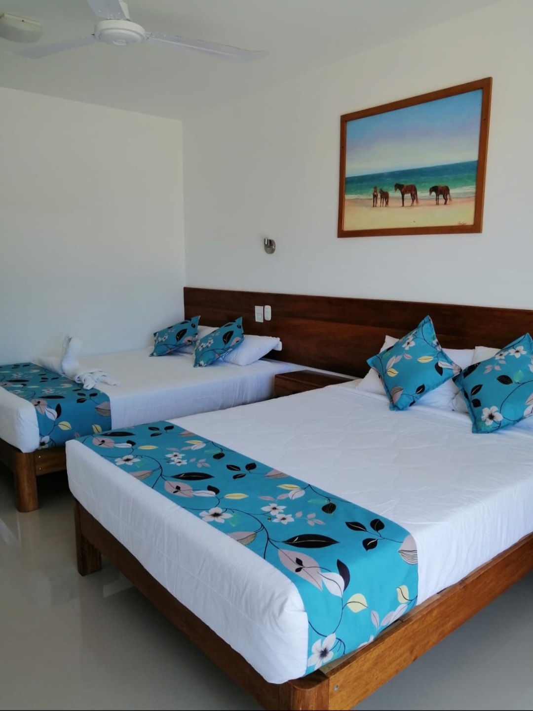 HOTEL DE PLAYA LOS VIENTOS DE VICHAYITO CON PISCINA Y RESTAURANTE VISTA AL MAR