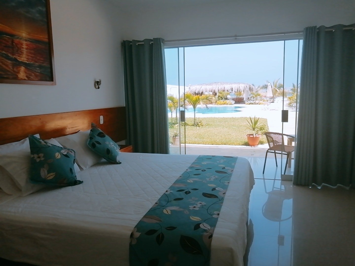HOTEL DE PLAYA LOS VIENTOS DE VICHAYITO CON PISCINA Y RESTAURANTE VISTA AL MAR