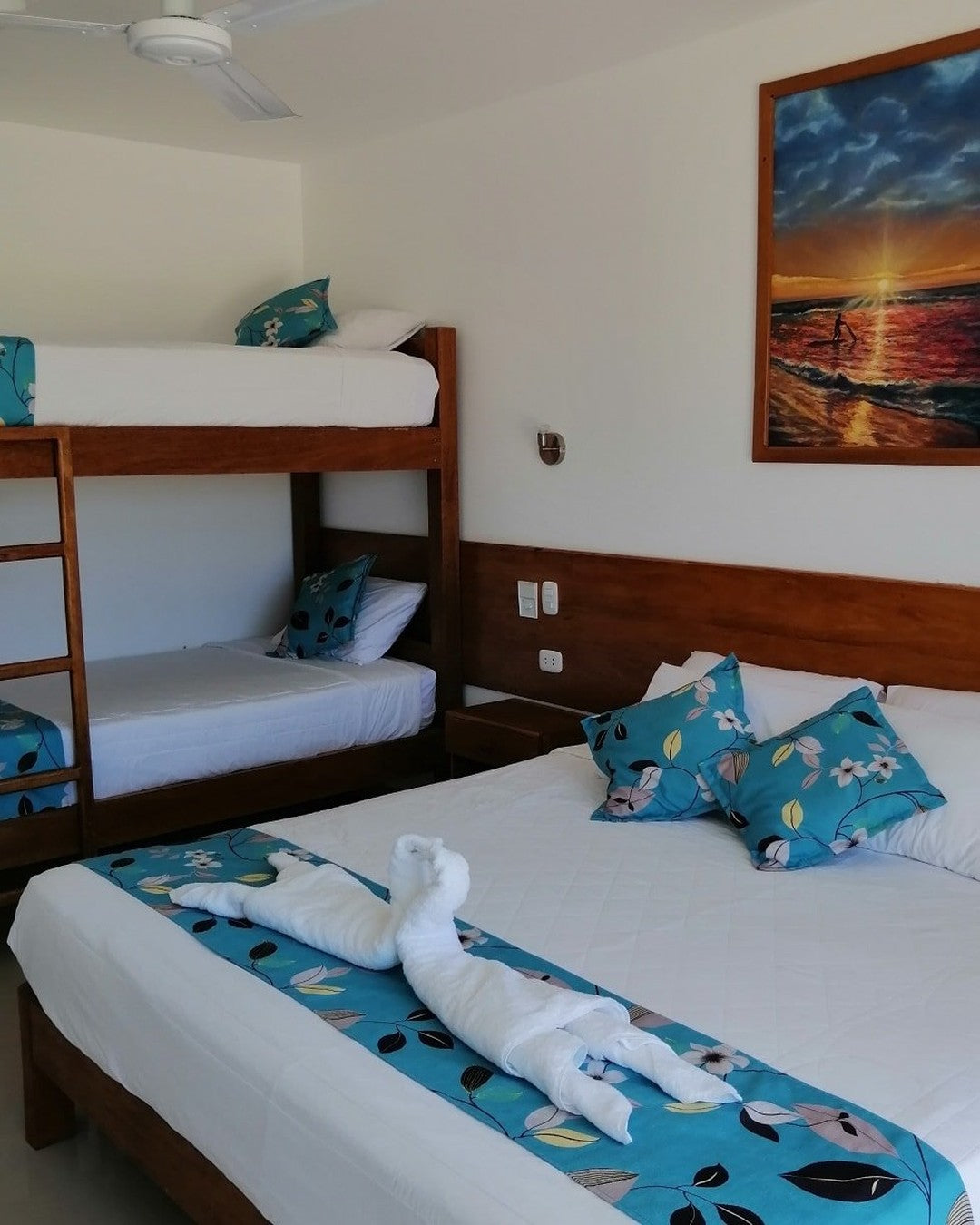 HOTEL DE PLAYA LOS VIENTOS DE VICHAYITO CON PISCINA Y RESTAURANTE VISTA AL MAR