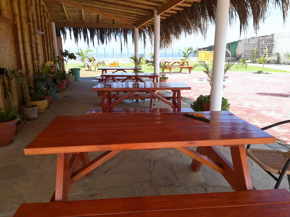 HOTEL DE PLAYA LOS VIENTOS DE VICHAYITO CON PISCINA Y RESTAURANTE VISTA AL MAR