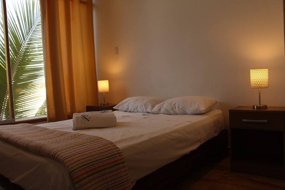 HOTEL DE PLAYA VILLAMOR CON PISCINA Y RESTAURANTE A 2 MINUTOS DEL MAR EN MANCORA