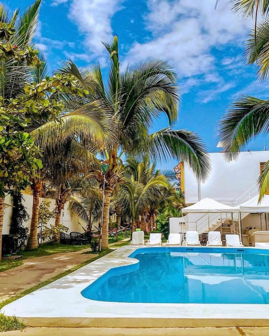 HOTEL DE PLAYA VILLAMOR CON PISCINA Y RESTAURANTE A 2 MINUTOS DEL MAR EN MANCORA