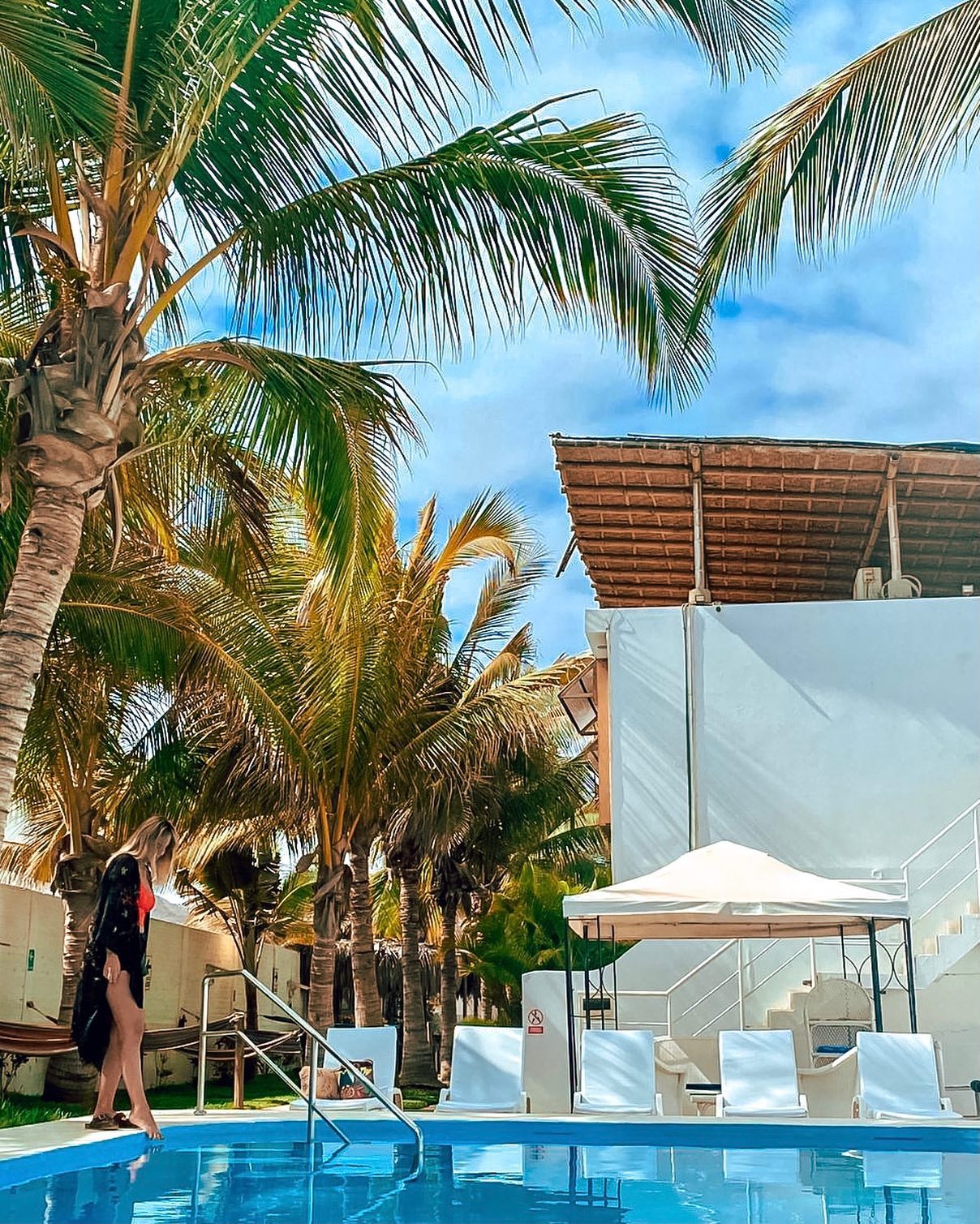 HOTEL DE PLAYA VILLAMOR CON PISCINA Y RESTAURANTE A 2 MINUTOS DEL MAR EN MANCORA