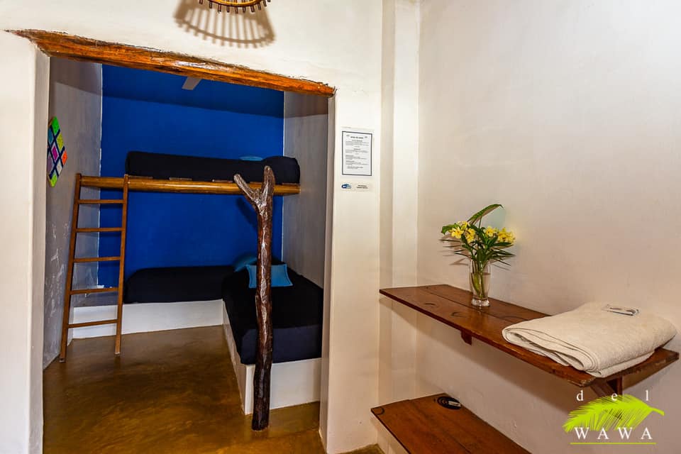 HOTEL DE PLAYA DEL WAWA CON RESTAURANTE VISTA AL MAR EN MANCORA