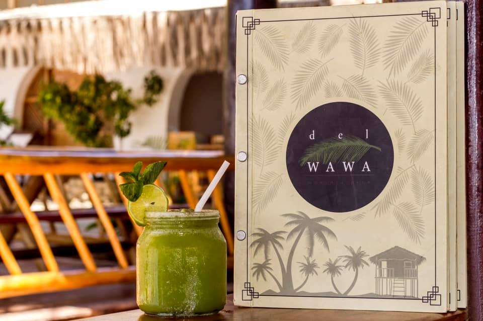 HOTEL DE PLAYA DEL WAWA CON RESTAURANTE VISTA AL MAR EN MANCORA