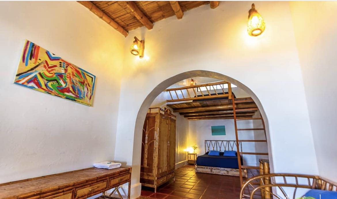 HOTEL DE PLAYA DEL WAWA CON RESTAURANTE VISTA AL MAR EN MANCORA