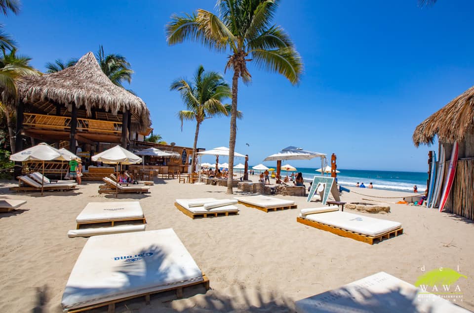 HOTEL DE PLAYA DEL WAWA CON RESTAURANTE VISTA AL MAR EN MANCORA