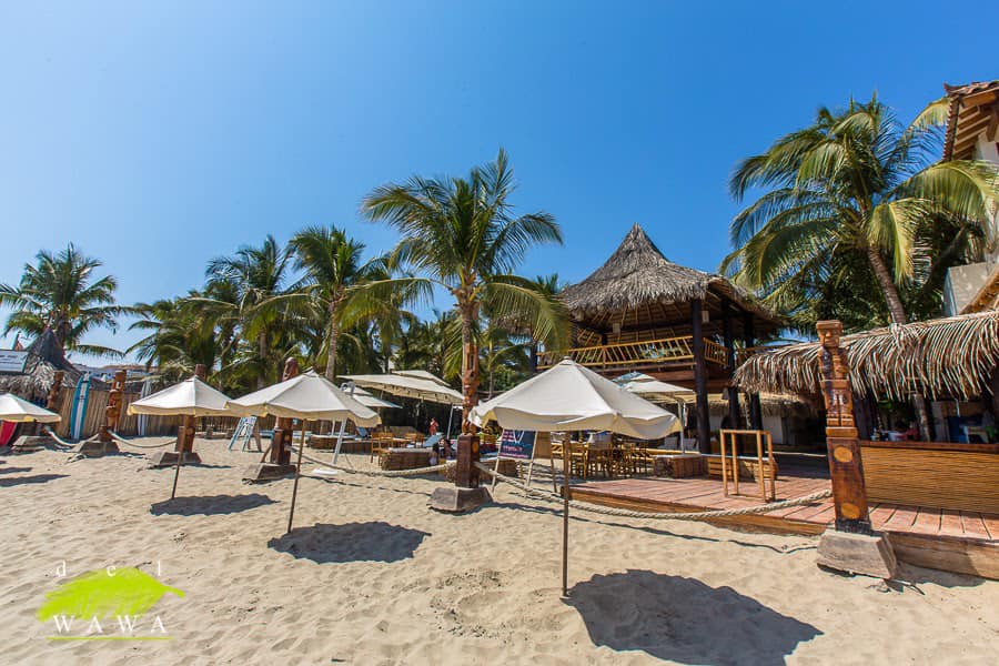HOTEL DE PLAYA DEL WAWA CON RESTAURANTE VISTA AL MAR EN MANCORA