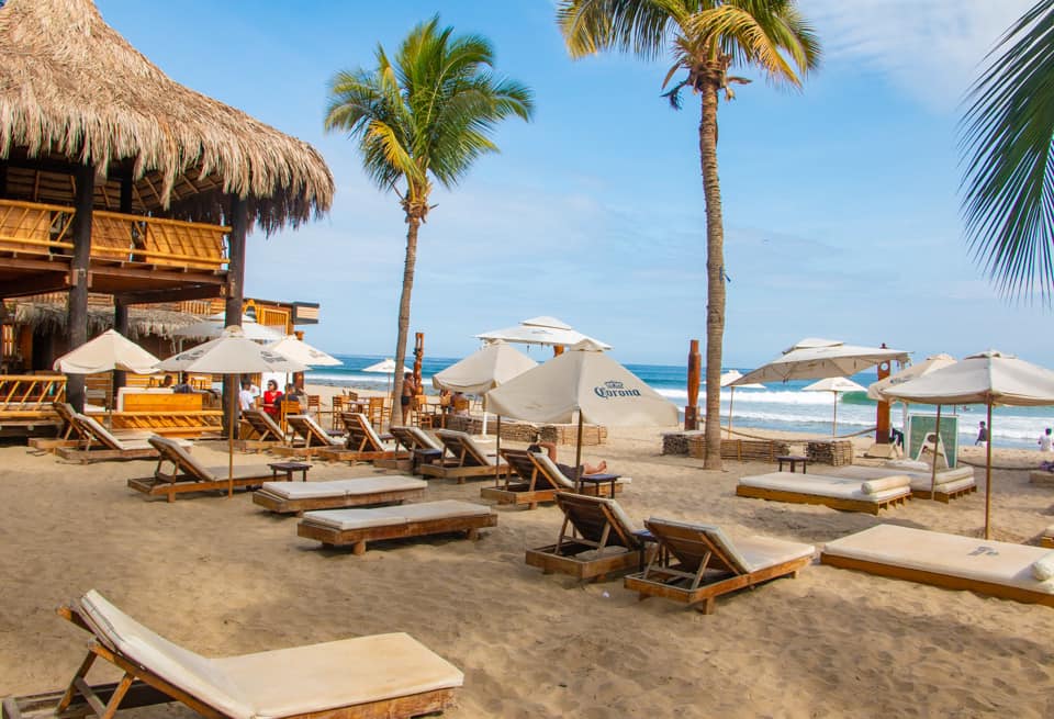 HOTEL DE PLAYA DEL WAWA CON RESTAURANTE VISTA AL MAR EN MANCORA