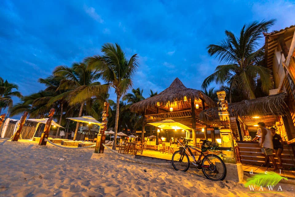 HOTEL DE PLAYA DEL WAWA CON RESTAURANTE VISTA AL MAR EN MANCORA