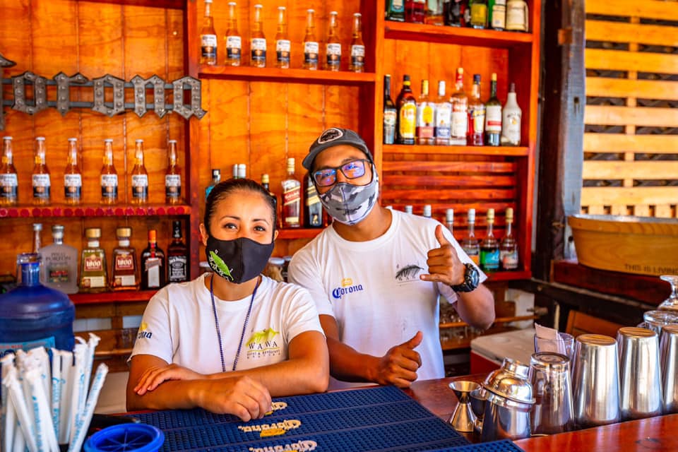 HOTEL DE PLAYA DEL WAWA CON RESTAURANTE VISTA AL MAR EN MANCORA