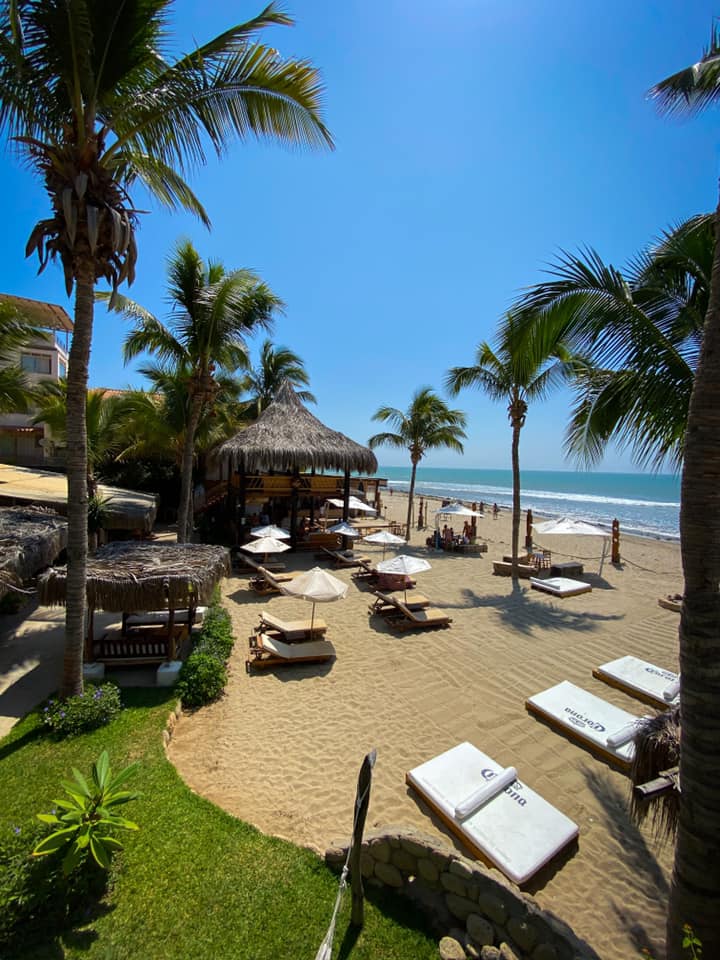 HOTEL DE PLAYA DEL WAWA CON RESTAURANTE VISTA AL MAR EN MANCORA