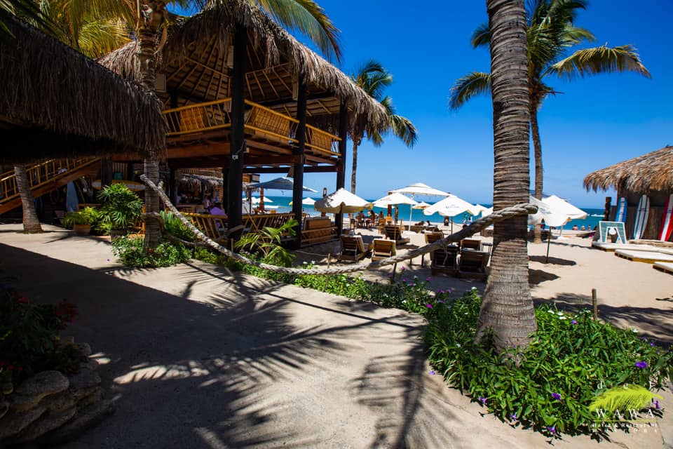 HOTEL DE PLAYA DEL WAWA CON RESTAURANTE VISTA AL MAR EN MANCORA