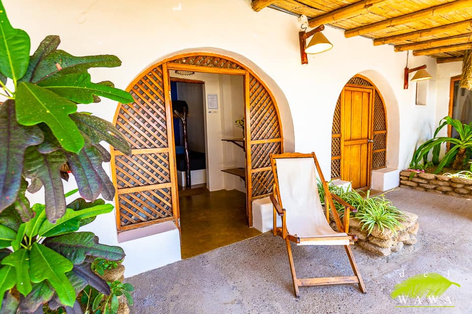 HOTEL DE PLAYA DEL WAWA CON RESTAURANTE VISTA AL MAR EN MANCORA
