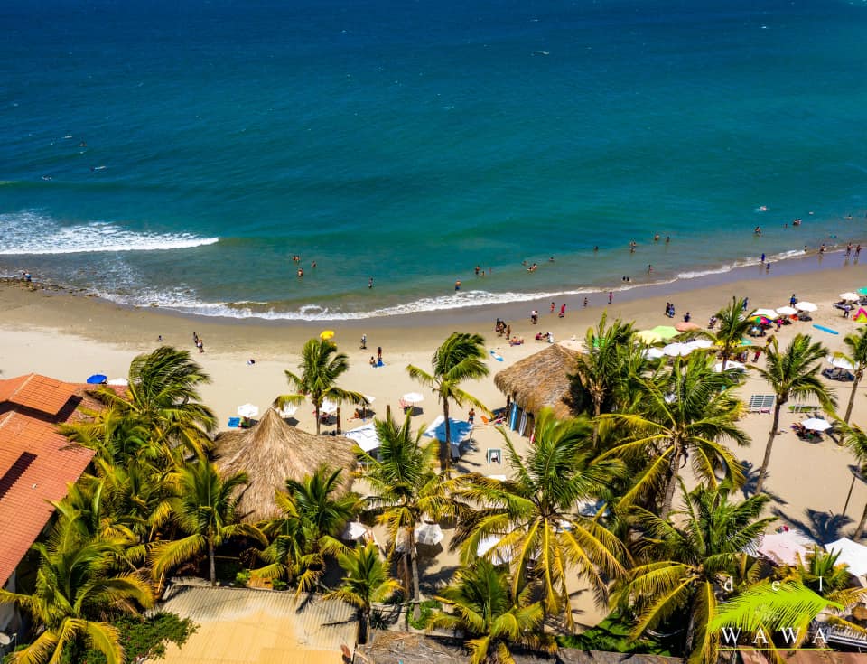 HOTEL DE PLAYA DEL WAWA CON RESTAURANTE VISTA AL MAR EN MANCORA