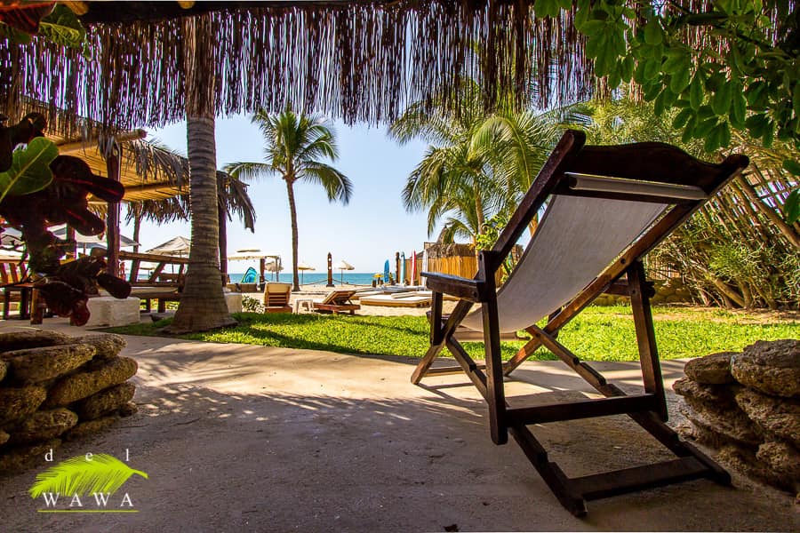 HOTEL DE PLAYA DEL WAWA CON RESTAURANTE VISTA AL MAR EN MANCORA