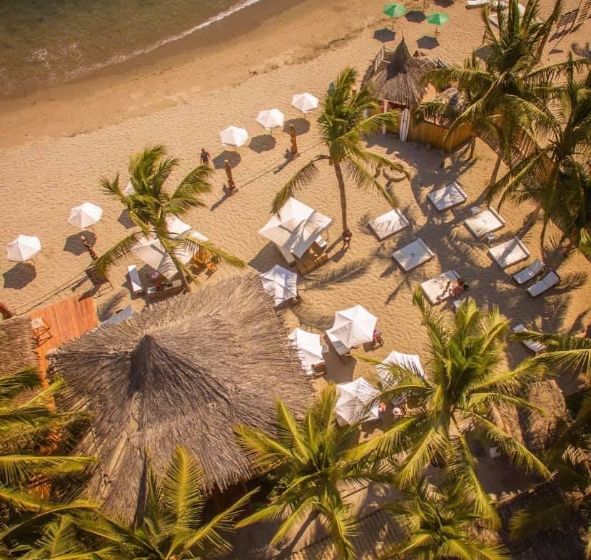 HOTEL DE PLAYA DEL WAWA CON RESTAURANTE VISTA AL MAR EN MANCORA