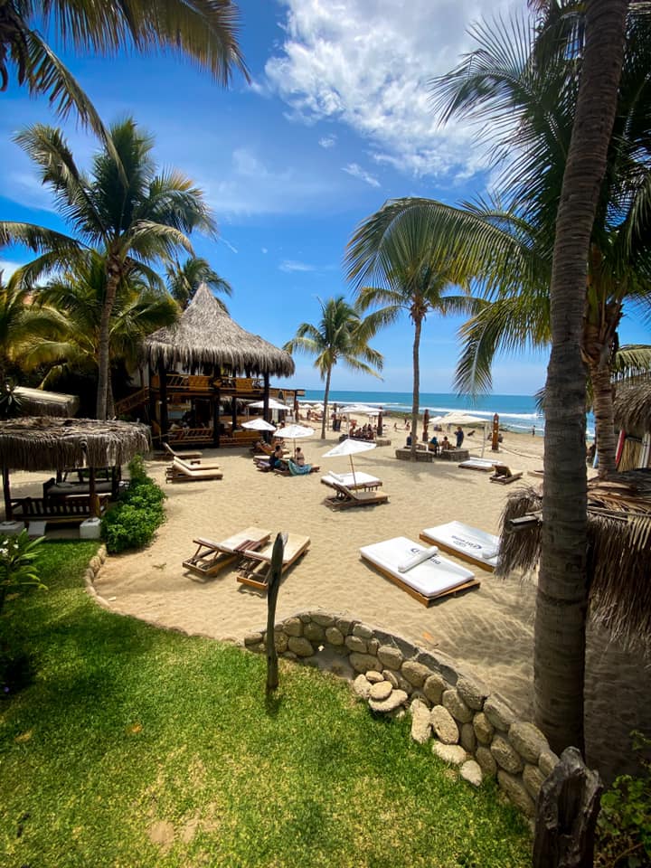 HOTEL DE PLAYA DEL WAWA CON RESTAURANTE VISTA AL MAR EN MANCORA