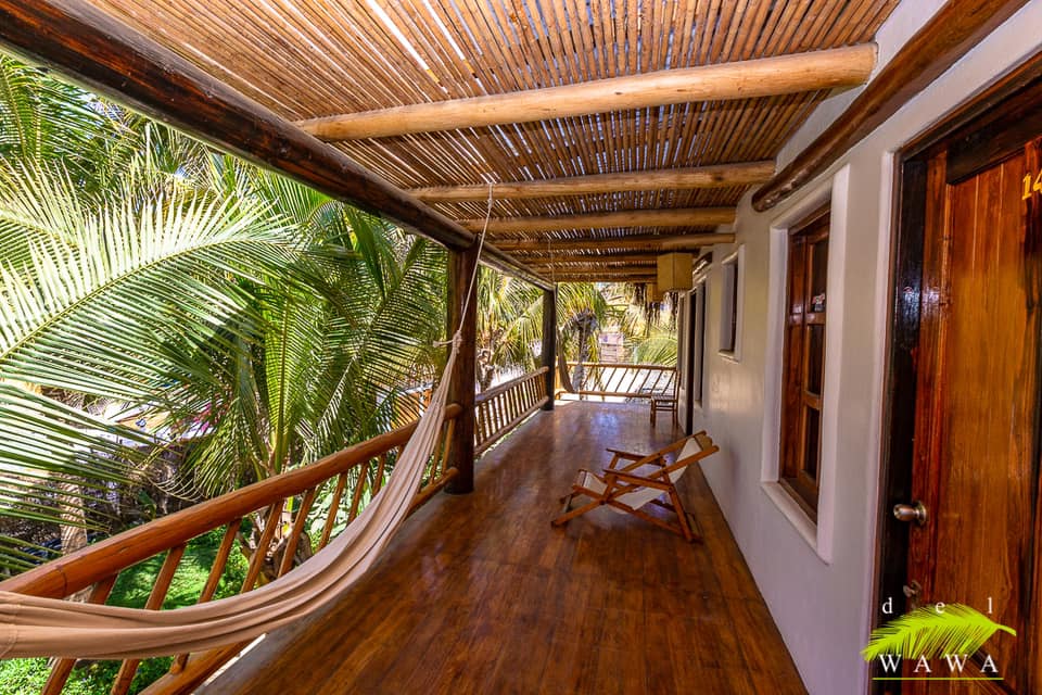 HOTEL DE PLAYA DEL WAWA CON RESTAURANTE VISTA AL MAR EN MANCORA