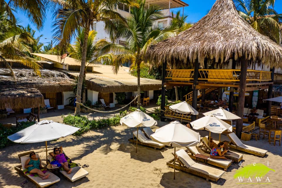 HOTEL DE PLAYA DEL WAWA CON RESTAURANTE VISTA AL MAR EN MANCORA