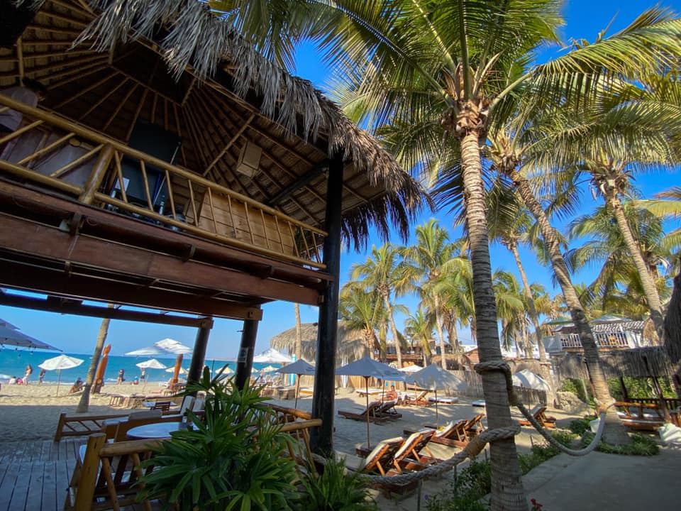 HOTEL DE PLAYA DEL WAWA CON RESTAURANTE VISTA AL MAR EN MANCORA