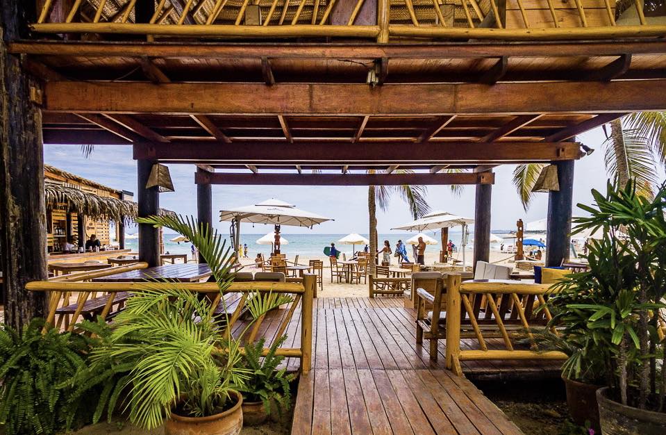 HOTEL DE PLAYA DEL WAWA CON RESTAURANTE VISTA AL MAR EN MANCORA