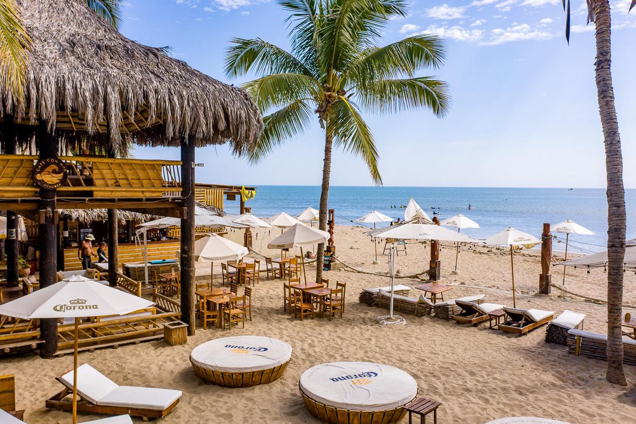 HOTEL DE PLAYA DEL WAWA CON RESTAURANTE VISTA AL MAR EN MANCORA