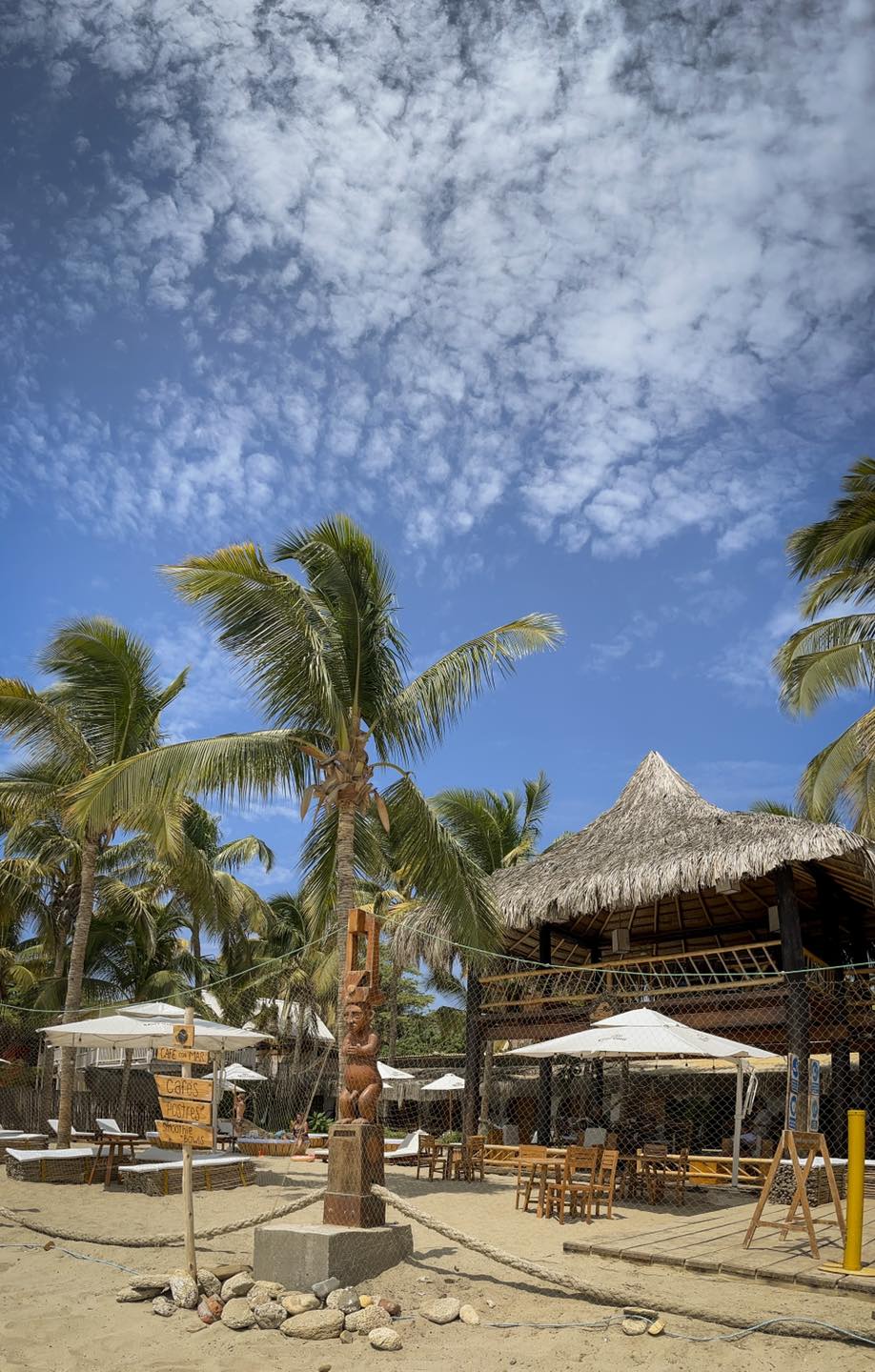 HOTEL DE PLAYA DEL WAWA CON RESTAURANTE VISTA AL MAR EN MANCORA