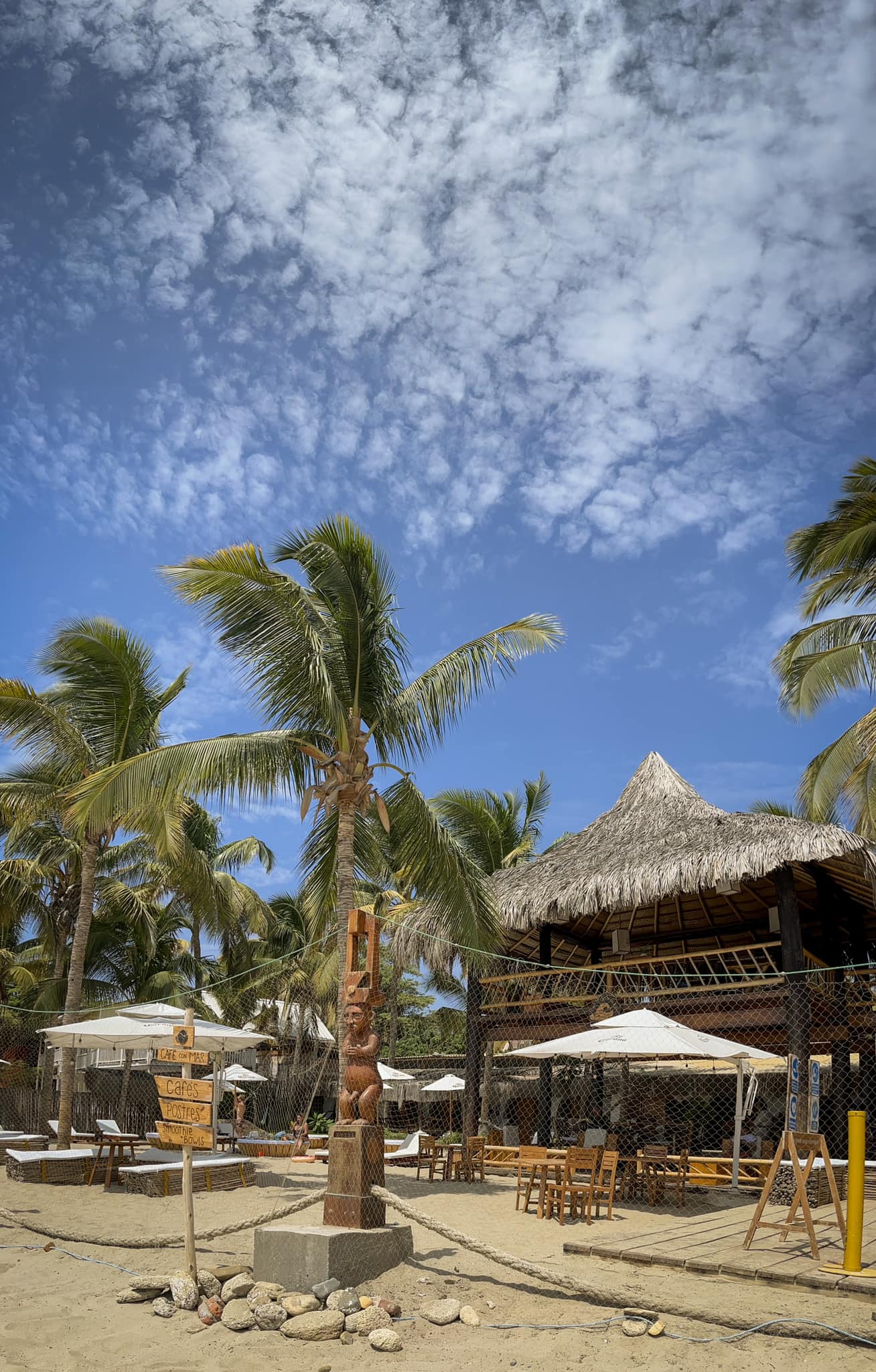 HOTEL DE PLAYA DEL WAWA CON RESTAURANTE VISTA AL MAR EN MANCORA